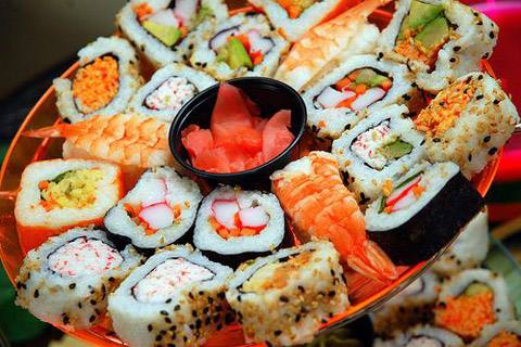 寿司加盟-好吃到上天的网红黑眼熊寿司连锁品牌
